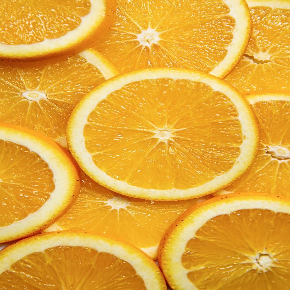 Huile essentielle d'orange douce : quels sont ses bienfaits et comment  l'utiliser ? : Femme Actuelle Le MAG